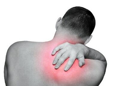Pain in the right shoulder blade in a man. 